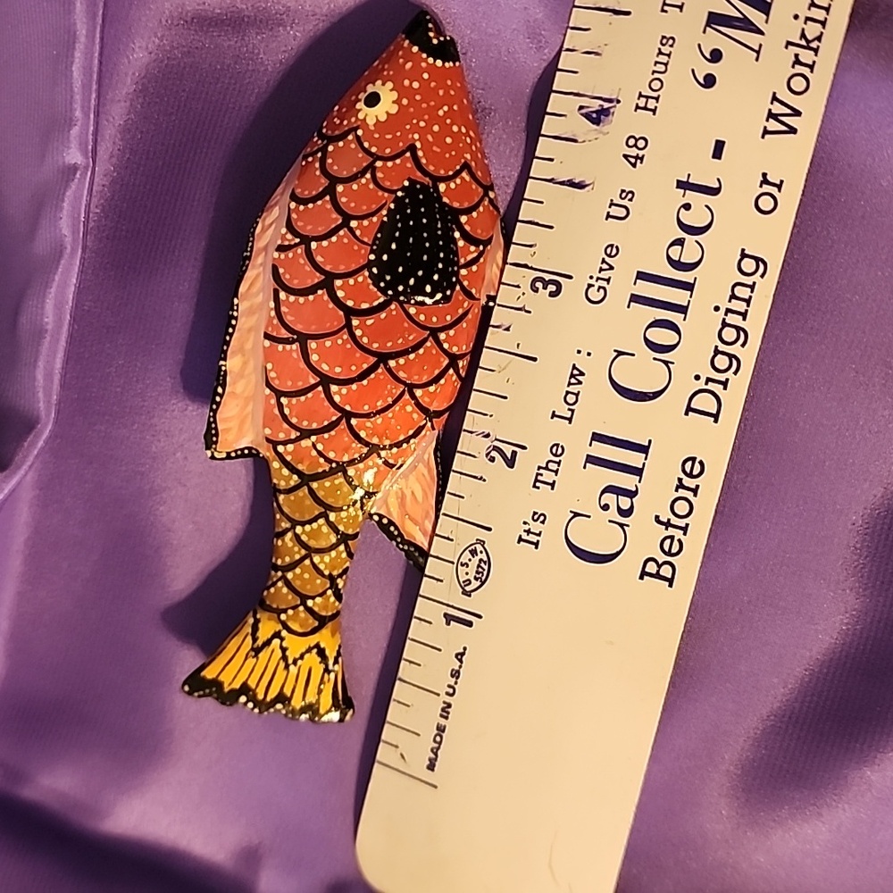 HANDCRAFTED Fish Pin - Picture 3 of 5